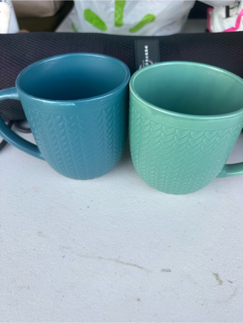 Design pac Ceramic Knit-Texture Mugs - Teal and Mint - Set of 2